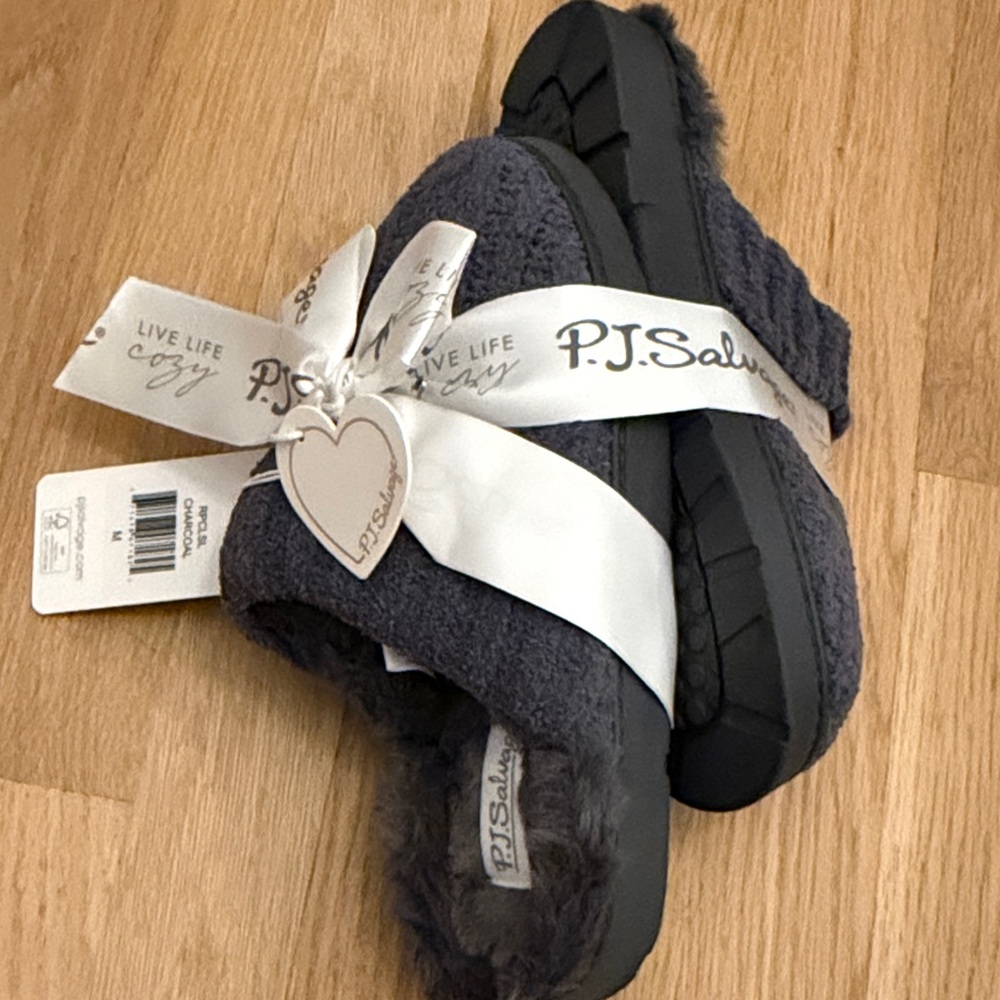 NWT PJ Salvage Slippers